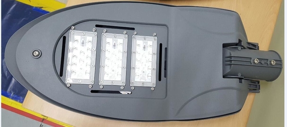 la luz de calle al aire libre del módulo de 60W 50W LED que contiene la carcasa de fundición a presión de aluminio IP65