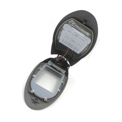 A presión la lámpara de calle al aire libre de aluminio de la fundición LED que contiene el modelo económico 60W