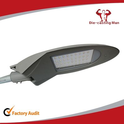 80W luz de carretera LED de alta luminosidad exterior 2700K-6500K IP66 cuerpo de aluminio fundido a presión