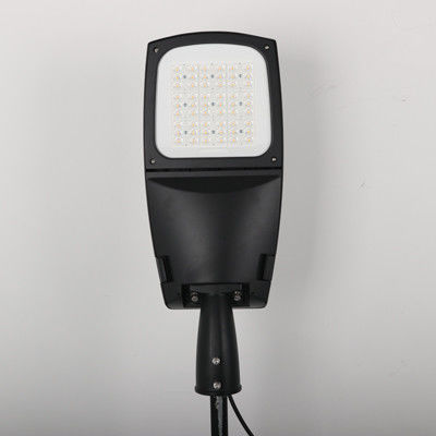 Instalaciones de aluminio de aleación 30W-200W de iluminación de calle LED con una duración de vida > 50 años